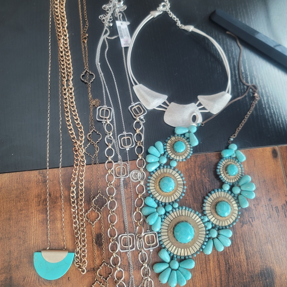 Claire's Turquoise Floral Statement Necklace